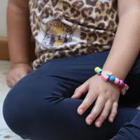 Load image into Gallery viewer, DIY Rainbow Bracelet Gift Kit
